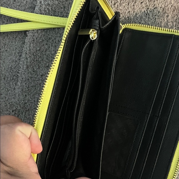 Steve Madden Bright Yellow Wristlet - Picture 5 of 5